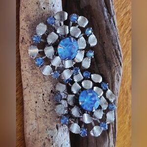 Vintage Signed Leru Blue Rhinestone Clip-On Earrings